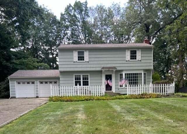 Property at 63041 Ridgewood Dr, Cambridge, OH 43725, 3 beds, 1.5 baths