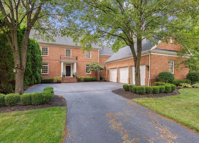 Photo of 7288 Berkley Sq N, New Albany, OH 43054