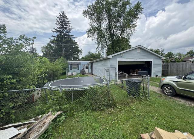 Property at 107 Lawrence Ave, Columbus, OH 43228, 3 beds, 1 bath