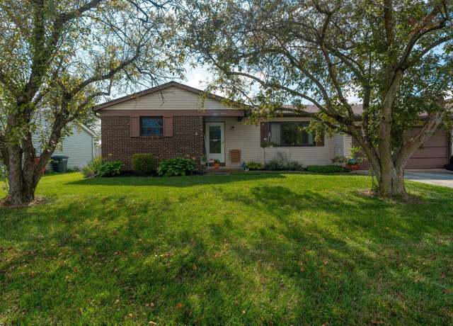 Property at 3709 Juniper St, Grove City, OH 43123, 3 beds, 2 baths