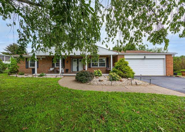 Property at 350 Pickering Dr, Pickerington, OH 43147, 3 beds, 2 baths