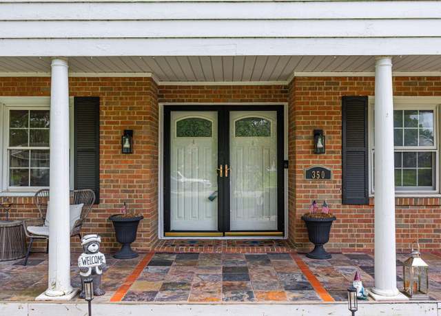 Property at 350 Pickering Dr, Pickerington, OH 43147, 3 beds, 2 baths