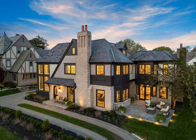 Property at 2252 Club Rd, Upper Arlington, OH 43221, 5 beds, 5.5 baths