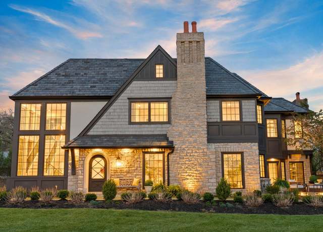 Property at 2252 Club Rd, Upper Arlington, OH 43221, 5 beds, 5.5 baths