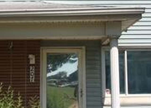 Property at 207 Buckeye Cir Unit B, Columbus, OH 43217, 2 beds, 1.5 baths