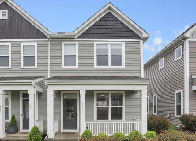 Property at 1242 N Grant Ave, Columbus, OH 43201, 2 beds, 2.5 baths
