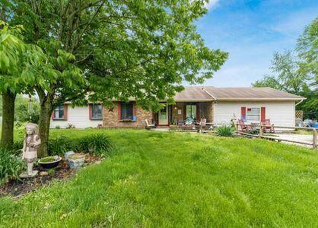 Property at 7341 E Broad St SW, Pataskala, OH 43062, 4 beds, 3 baths