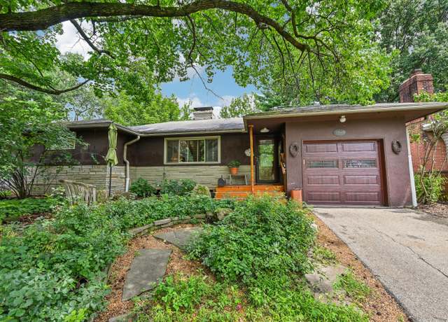 Property at 1060 Morning St, Worthington, OH 43085, 3 beds, 1.5 baths