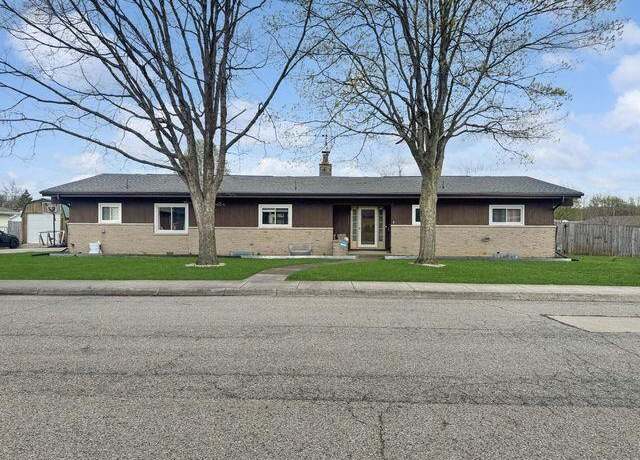 Property at 141 Madison Ave, Urbana, OH 43078, 4 beds, 3 baths