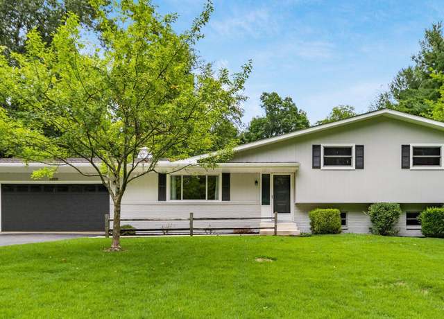Property at 399 Pleasantview Dr, Granville, OH 43023, 3 beds, 2 baths