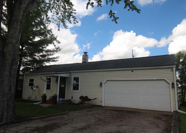 Property at 996 Irving Wick Dr W, Heath, OH 43056, 2 beds, 1 bath