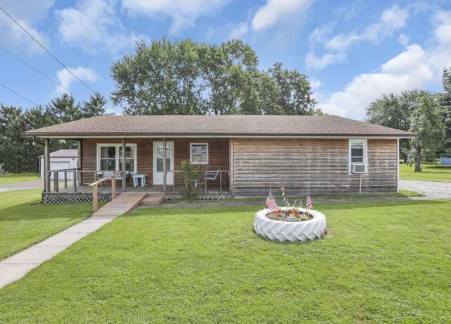 Property at 216 1st St, Pleasantville, OH 43148, 2 beds, 1 bath