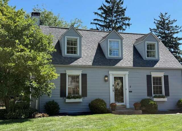 Photo of 2636 Welsford Rd, Upper Arlington, OH 43221