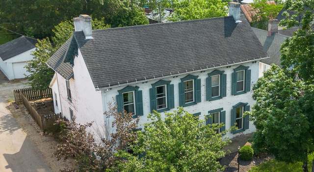 Photo of 369 E Main St, Circleville, OH 43113