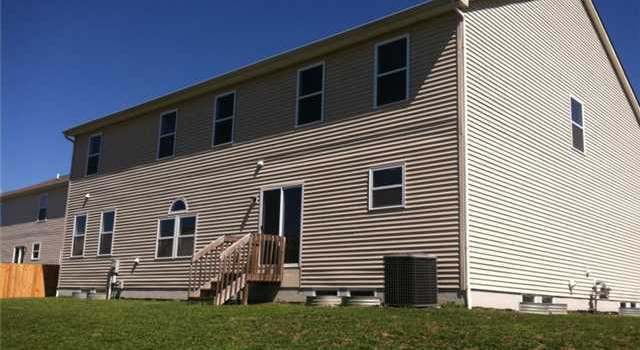 Photo of 2081 Ravine Pl, Reynoldsburg, OH 43068