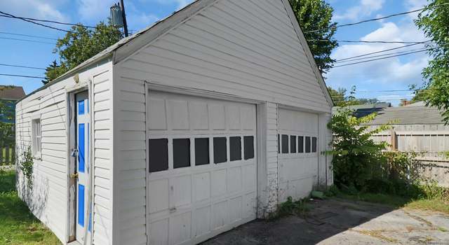 Photo of 581 Chestershire Rd, Columbus, OH 43204