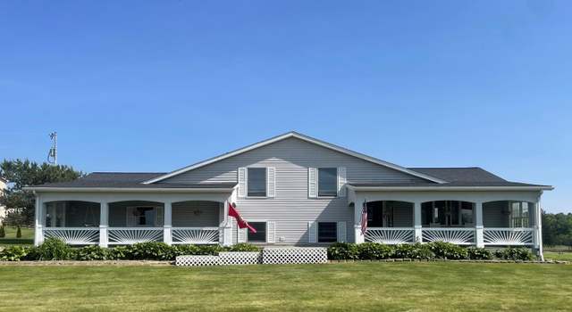Photo of 23060 Deal Rd, Gambier, OH 43022