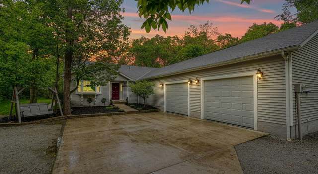 Photo of 1494 Old Carriage Ct, Canal Winchester, OH 43110