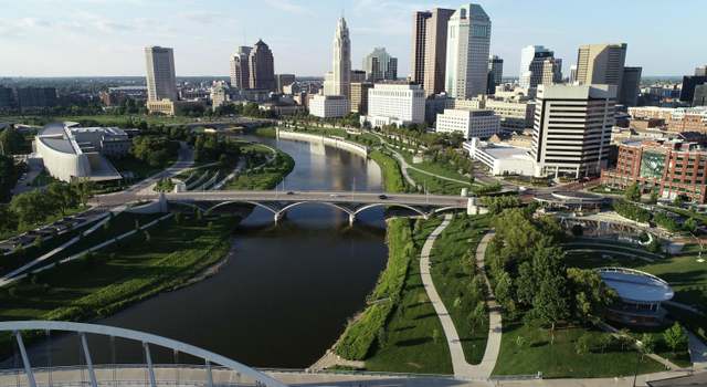 Photo of 1 Miranova Pl #1810, Columbus, OH 43215