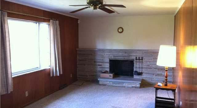 Photo of 4791 Esterbrook Rd, Columbus, OH 43229
