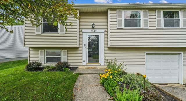Photo of 3840 Farm Brook Ln, Columbus, OH 43204
