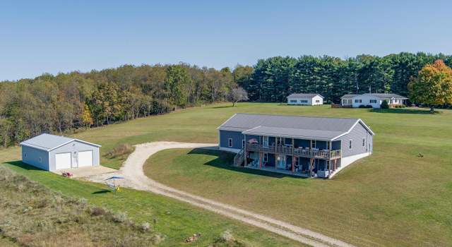Photo of 27901 Black Rd, Danville, OH 43014
