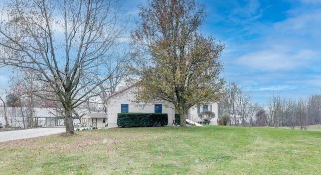 Photo of 165 N Clayton St, Centerburg, OH 43011