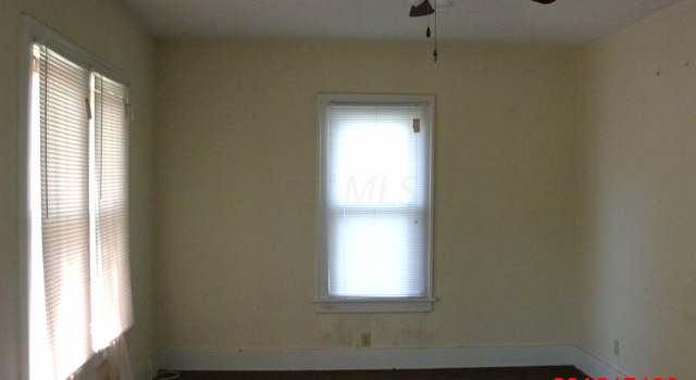 Photo of 693 Elaine Rd, Columbus, OH 43213