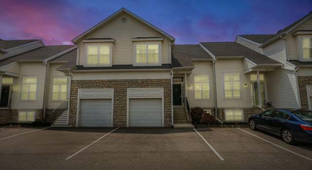 Photo of 8281 Deering Oaks Dr, Blacklick, OH 43004