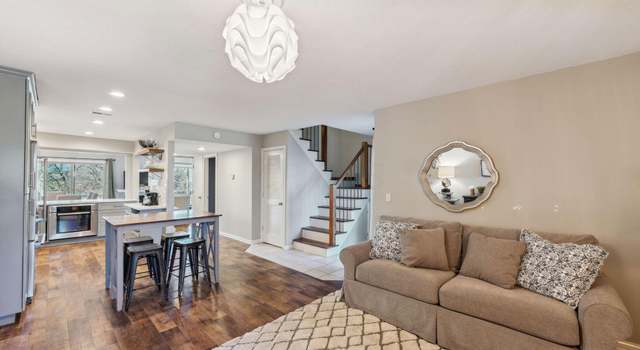 Photo of 1251 Lake Shore Dr Unit B, Columbus, OH 43204