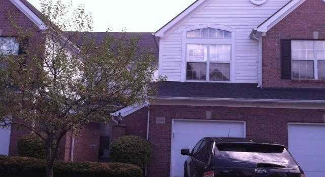 Photo of 4986 Village Mews Vlg, Westerville, OH 43081
