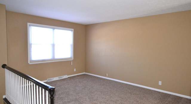 Photo of 831 Lantern Dr, Marysville, OH 43040