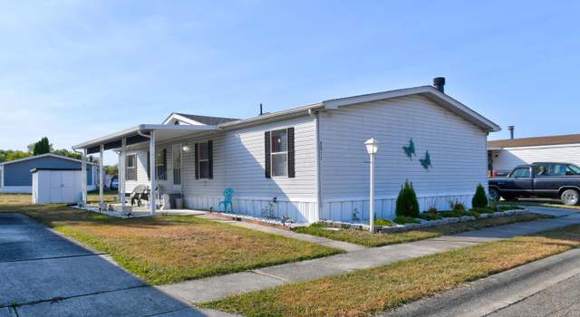Photo of 2011 Bluffstone Ct, Grove City, OH 43123