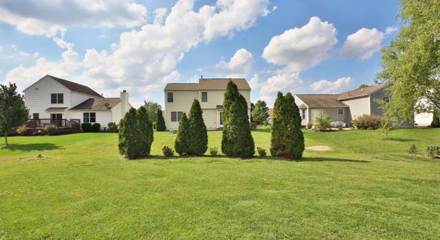 Photo of 2061 Belmont Dr, Marysville, OH 43040