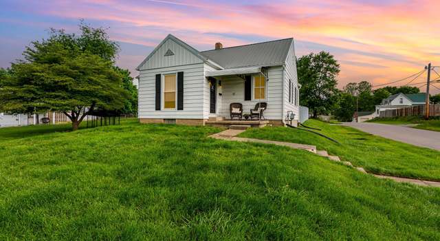 Photo of 12 E Vine St, Jackson, OH 45640