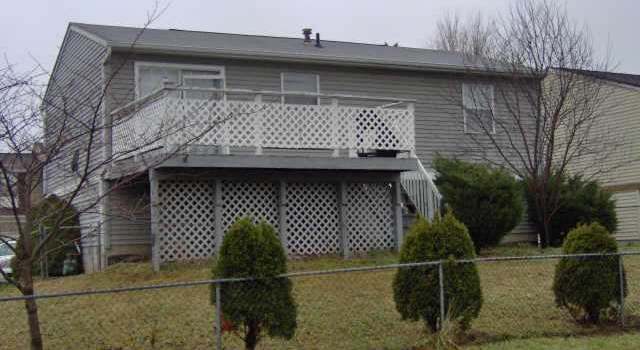 Photo of 7608 Whitneyway Dr, Worthington, OH 43085