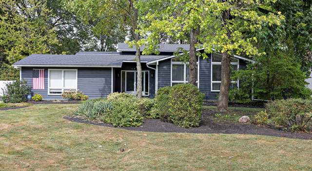 Photo of 1336 Hickory Ridge Ln, Columbus, OH 43235