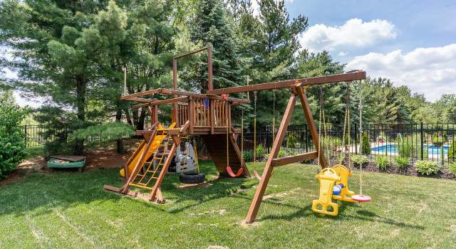 Photo of 6464 Spinnaker Dr, Lewis Center, OH 43035