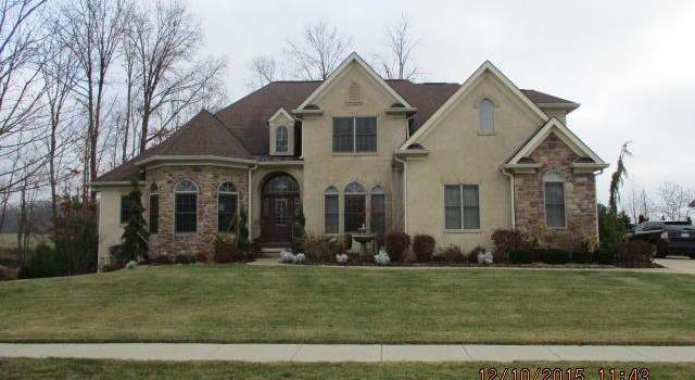 Photo of 9431 Pine Creek Dr, Powell, OH 43065