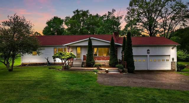 Photo of 4225 Woodlane Dr, Nelsonville, OH 45764