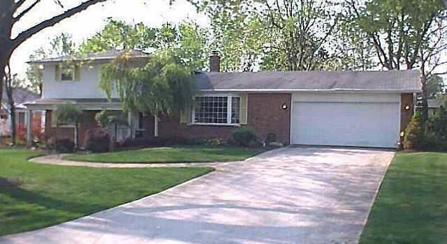 Photo of 923 Kenwood Ln, Columbus, OH 43220