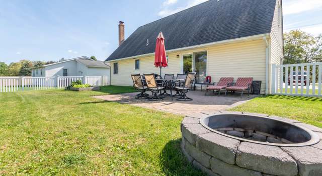 Photo of 382 West Ave, Plain City, OH 43064