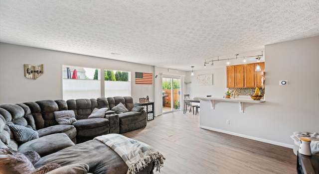Photo of 6862 Spring Bloom Dr, Canal Winchester, OH 43110