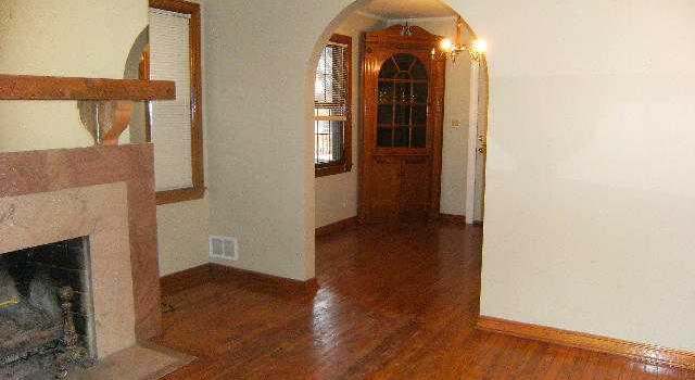 Photo of 144 N Chase Ave, Columbus, OH 43204
