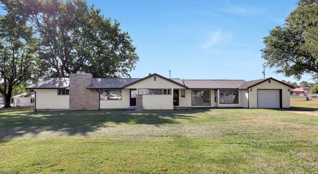 Photo of 307 N Pearl St, Mcarthur, OH 45651