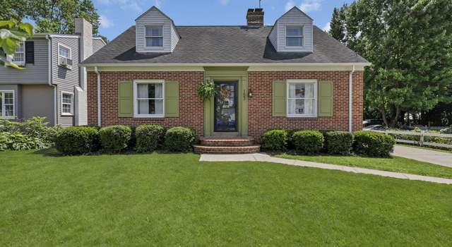 Photo of 153 E Waterloo St, Canal Winchester, OH 43110