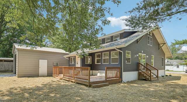 Photo of 290 East St, Buckeye Lake, OH 43008
