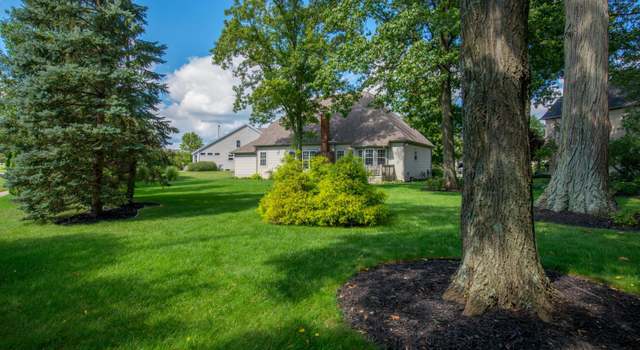 Photo of 7635 Quetzal Dr, Dublin, OH 43017
