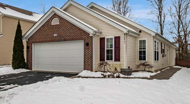 Photo of 6877 Riding Trail Dr, Canal Winchester, OH 43110