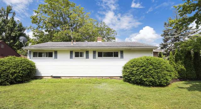 Photo of 325 Yarmouth Ln, Columbus, OH 43228